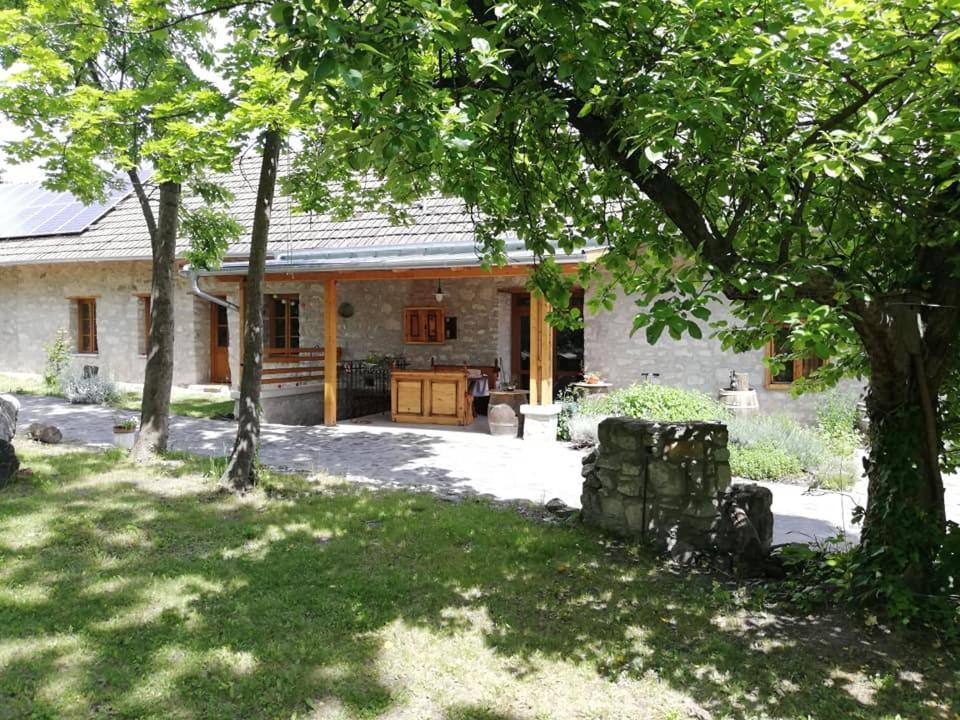 Karádi-Berger Vendégház Erdőbénye Exterior foto
