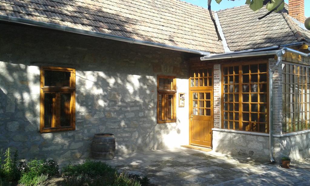 Karádi-Berger Vendégház Erdőbénye Habitación foto